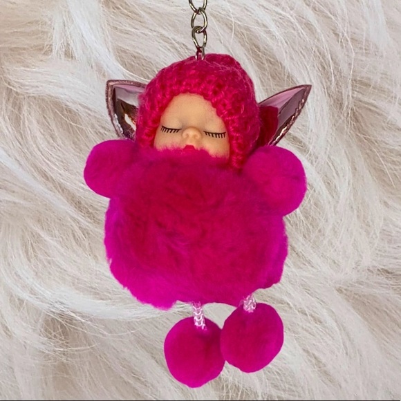 SLEEPY BABY WITH FAIRY WINGS SMALL POMPON‎ IN FUCHSIA KEYCHAIN CHARM - Picture 1 of 5